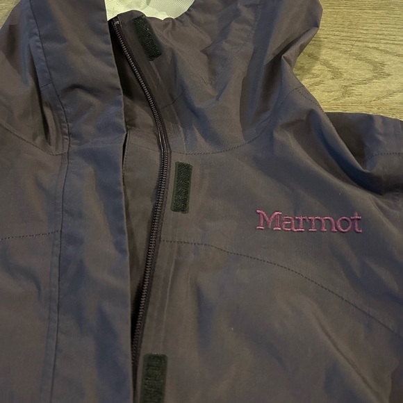 Marmot windbreaker rain jacket - Picture 2 of 4